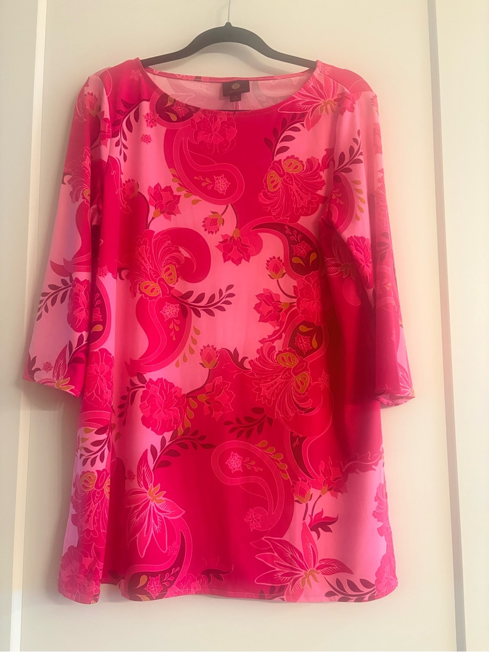 JM Collection Hot Pink Floral Tunic size M